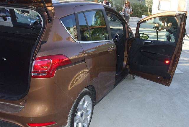 Ford B-Max Ingenius Tour Napoli