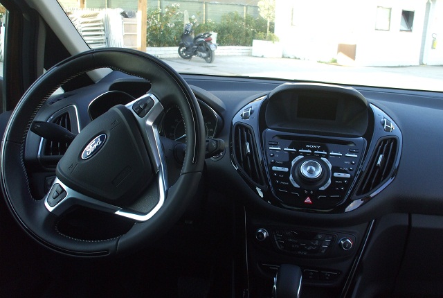 Plancia nuova Ford B-Max 2012