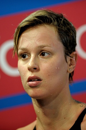 La Pellegrini in piscina