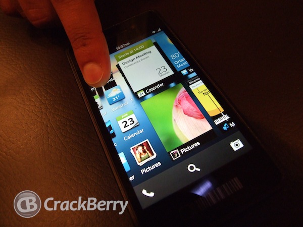 blackberry-10-homescreen
