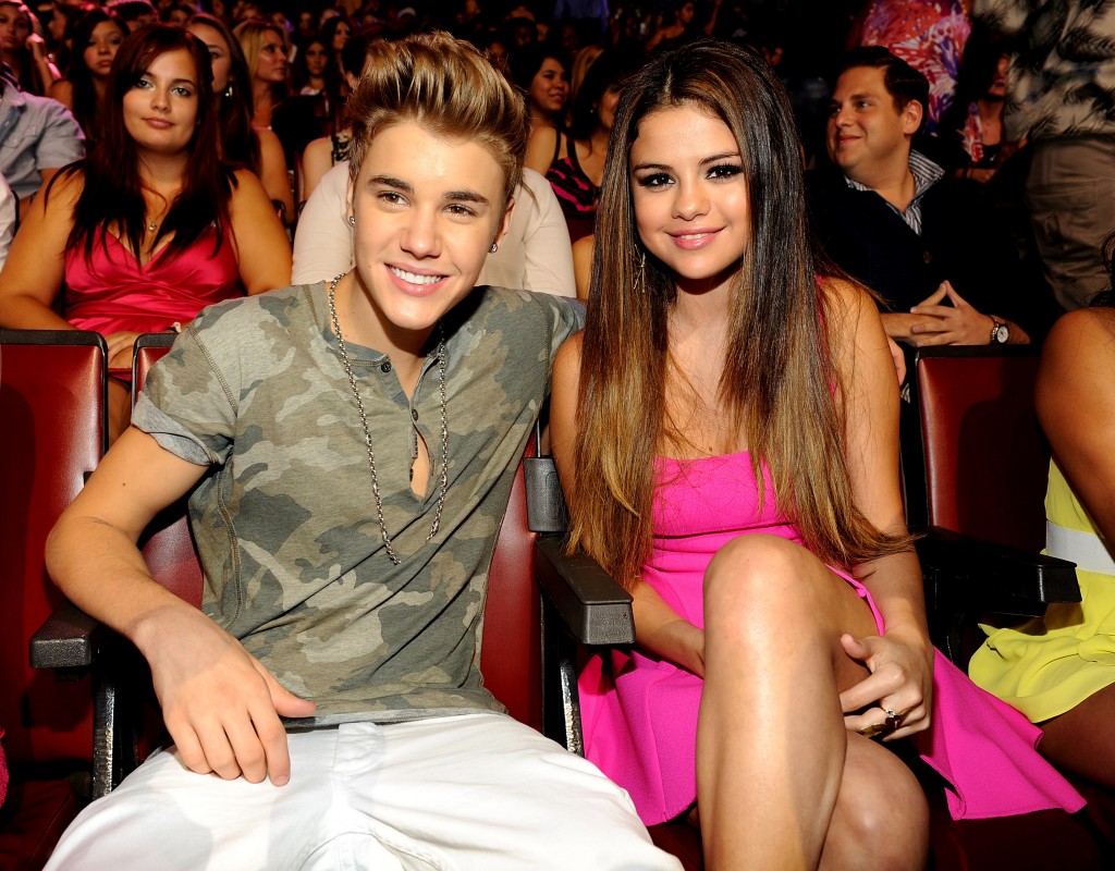 selena gomez e justin bieber ai teen choice awards