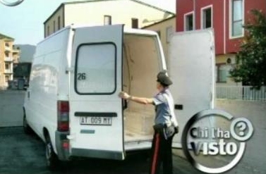 il furgone bianco con il quale molestava le ragazzine il furgone bianco con il quale è avvenuta l'aggressione a Montrucchio
