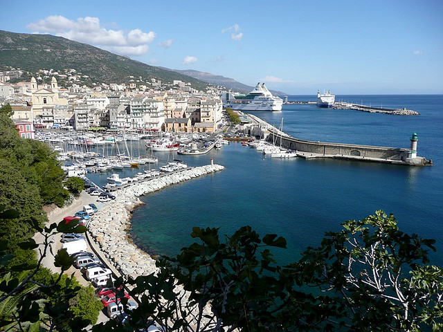 Auto, treno o areo? Vedi come arrivare in Corsica - Lonely ...