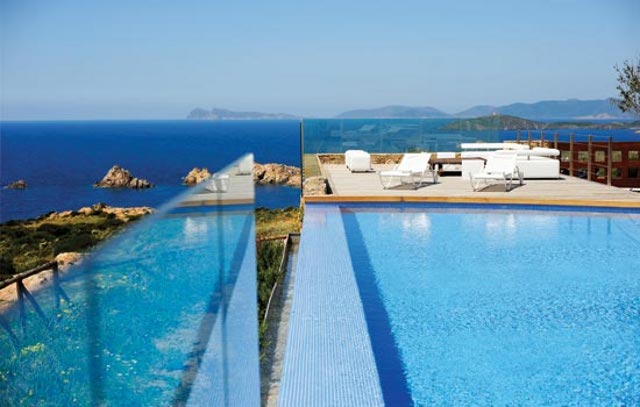 Faro Capo Spartivento, la piscina