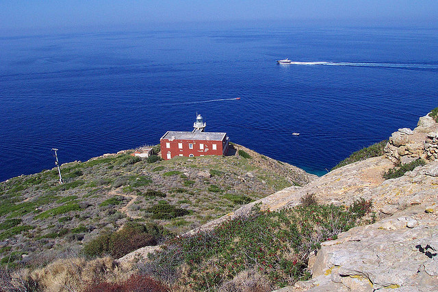 Isola del Giglio, il faro delle Vaccarecce