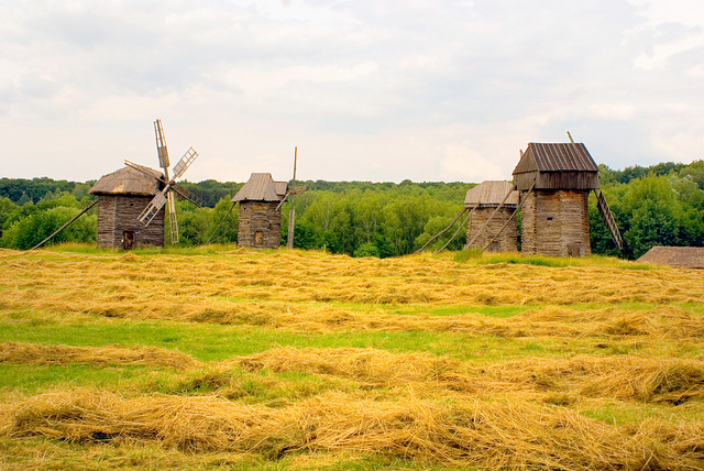 Kiev, Pirogovo